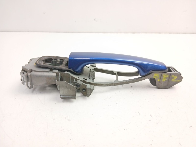 Recambio de manilla delantera izquierda para volvo s40 ii (544) 2.0 d referencia OEM IAM 30699377  