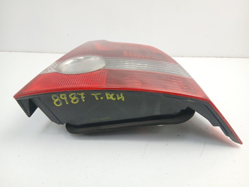 Recambio de piloto trasero derecho para volvo s40 ii (544) 2.0 d referencia OEM IAM 30698913  