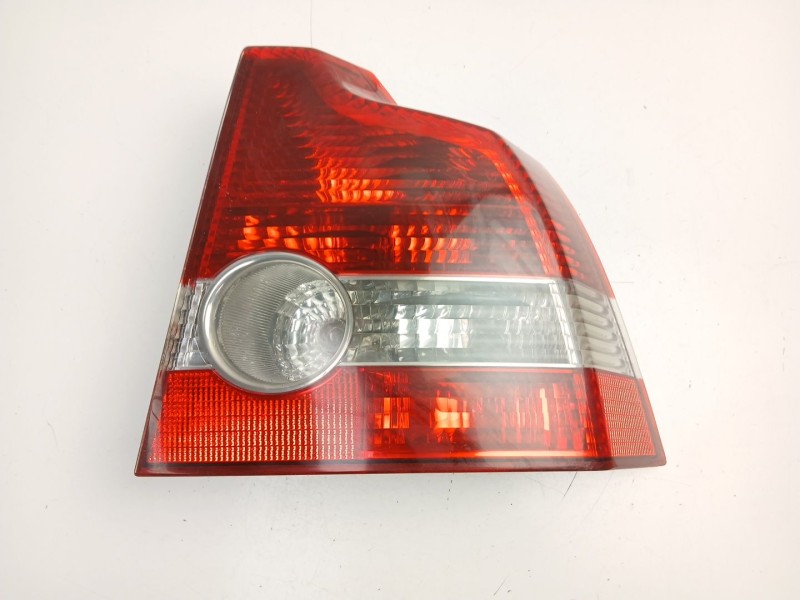 Recambio de piloto trasero derecho para volvo s40 ii (544) 2.0 d referencia OEM IAM 30698913  