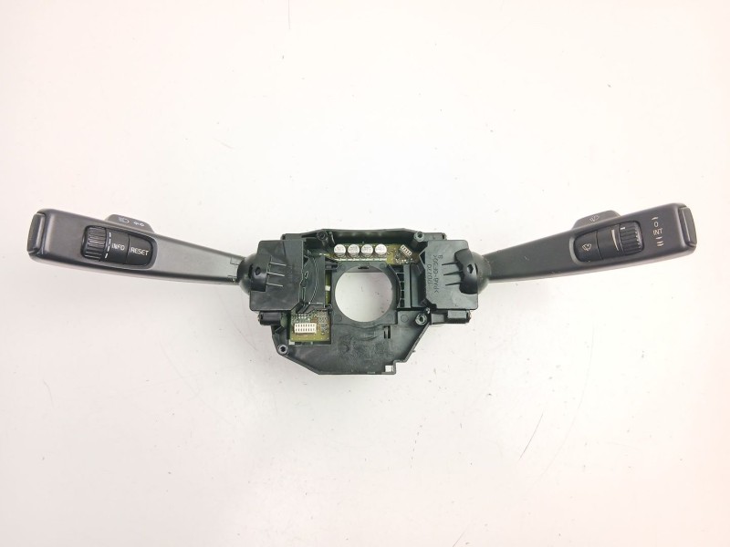 Recambio de mando luces y limpias para volvo s40 ii (544) 2.0 d referencia OEM IAM 30710338  