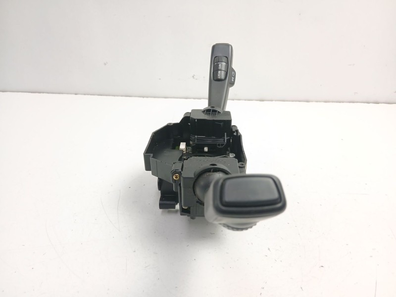 Recambio de mando luces y limpias para volvo s40 ii (544) 2.0 d referencia OEM IAM 30710338  