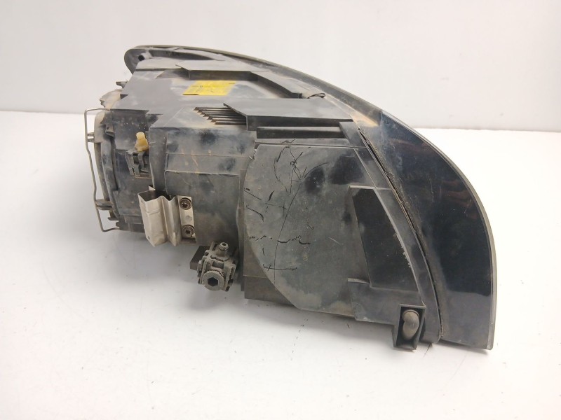 Recambio de faro izquierdo para volvo s40 ii (544) 2.0 d referencia OEM IAM 30698873 0301198201 