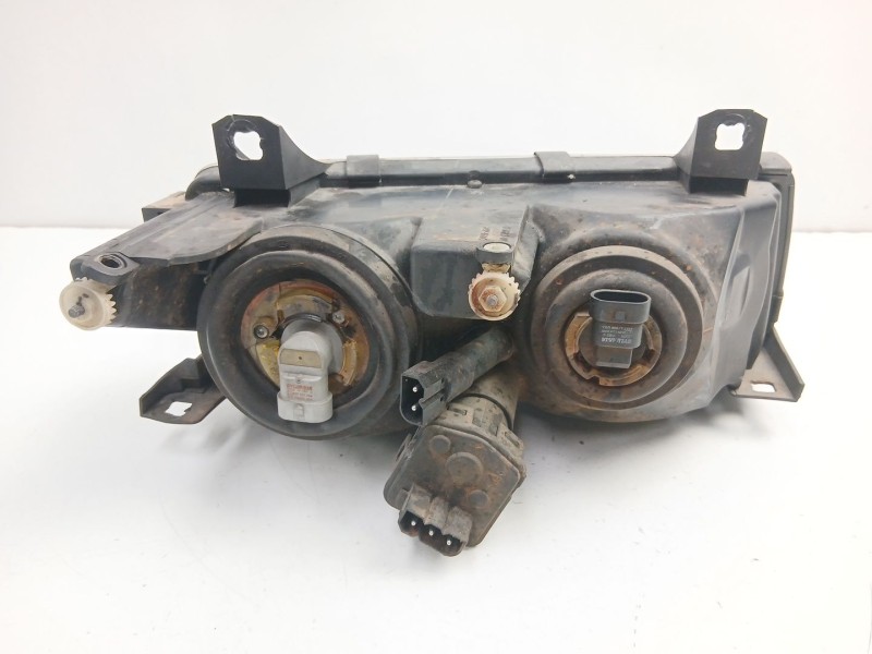 Recambio de faro izquierdo para bmw 3 compact (e36) 318 tds referencia OEM IAM 63128353543  