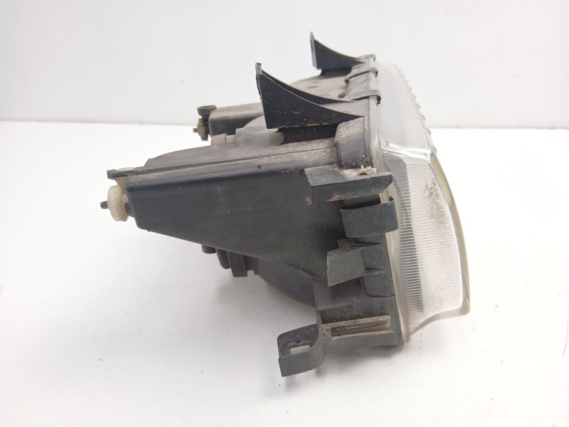 Recambio de faro derecho para bmw 3 compact (e36) 318 tds referencia OEM IAM 63128353544  