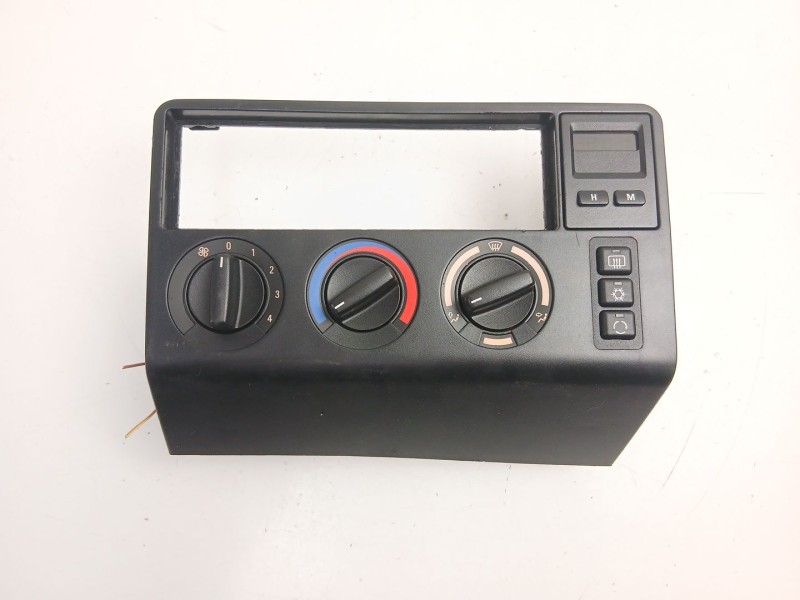 Recambio de mandos calefaccion aire para bmw 3 compact (e36) 318 tds referencia OEM IAM 64118367667  