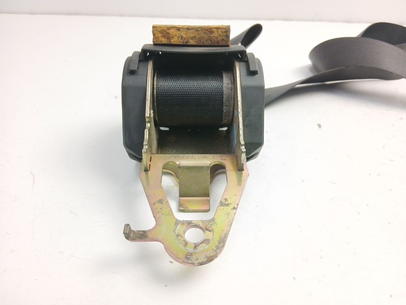 Recambio de cinturon seguridad delantero izquierdo para bmw 3 compact (e36) 318 tds referencia OEM IAM 8200865  