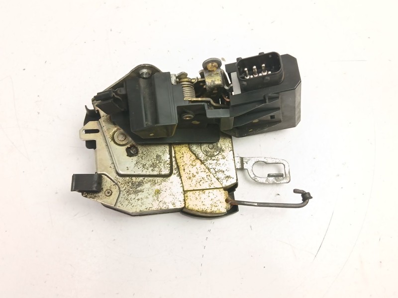 Recambio de cerradura puerta delantera izquierda para bmw 3 compact (e36) 318 tds referencia OEM IAM 8146231  