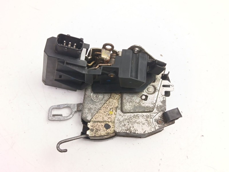 Recambio de cerradura puerta delantera derecha para bmw 3 compact (e36) 318 tds referencia OEM IAM 8146302  