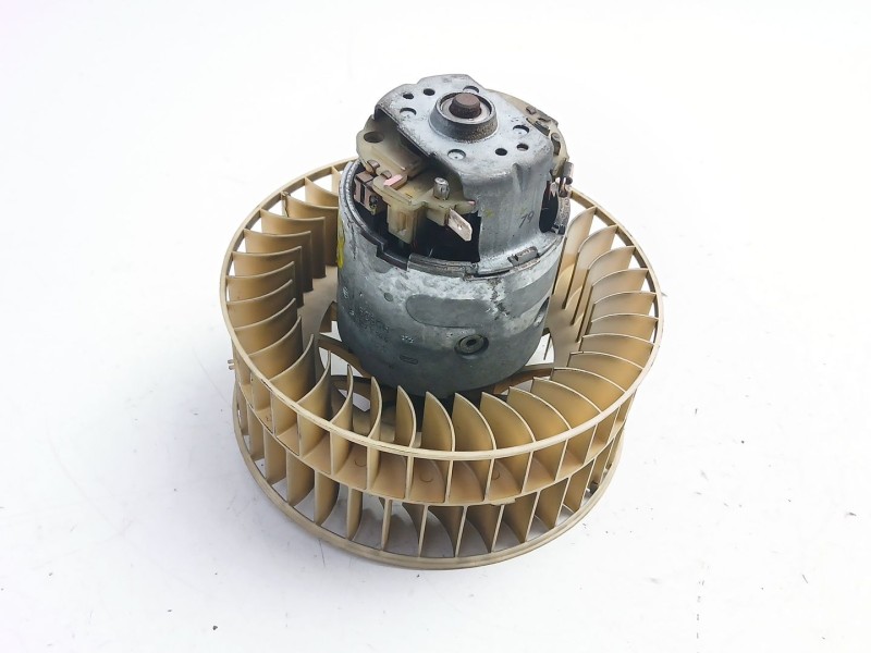 Recambio de motor calefaccion para bmw 3 compact (e36) 318 tds referencia OEM IAM 64118361913 0130111183 