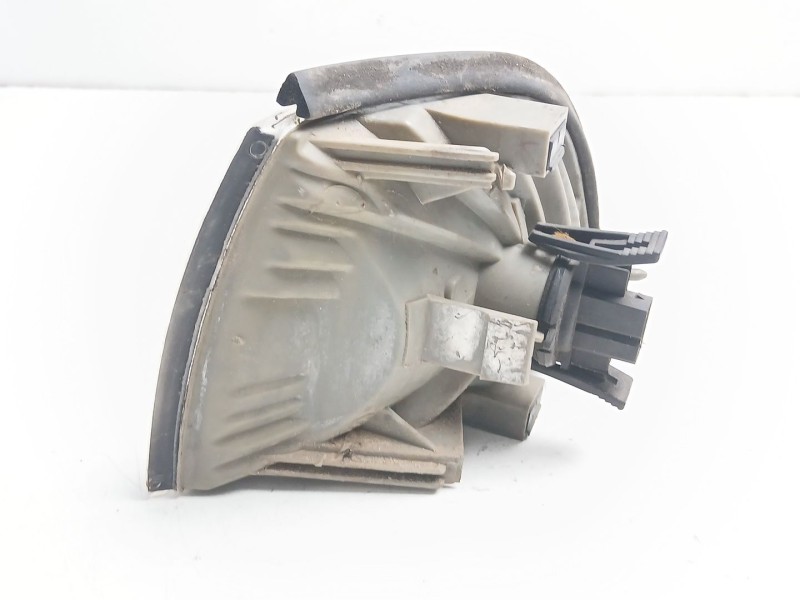 Recambio de piloto delantero derecho para bmw 3 compact (e36) 318 tds referencia OEM IAM 82199403096  