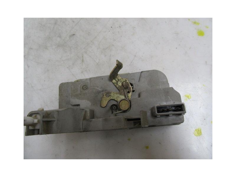 Recambio de cerradura pta. tras. dch. : peugeot 307 : 1.6 hdi (108,77cv) [2004] para peugeot 307 1.6 hdi referencia OEM IAM   