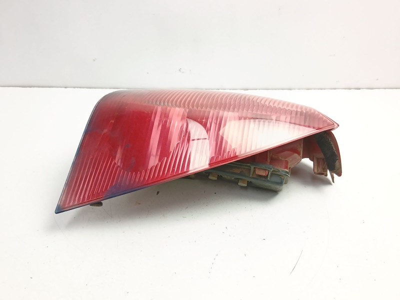 Recambio de piloto trasero derecho para peugeot 307 break (3e) 1.6 16v referencia OEM IAM 6351Q6  