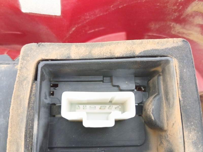 Recambio de piloto trasero izquierdo para peugeot 307 break (3e) 1.6 16v referencia OEM IAM 6350Q6  