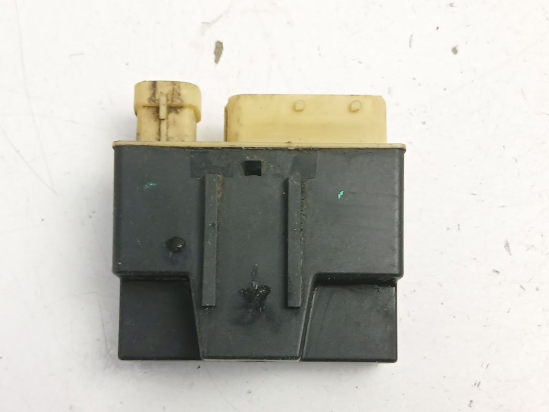 Recambio de caja calentadores para citroën c3 picasso (sh_) 1.6 hdi referencia OEM IAM 9652021180  