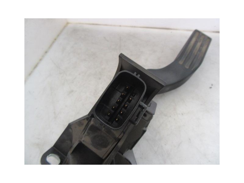 Recambio de potenciómetro aceleración : ford mondeo : 2.0 td (115,57cv) [2002] para ford mondeo 2.0 td referencia OEM IAM 2S719F