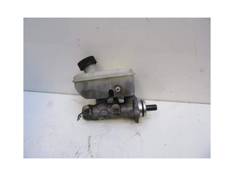Recambio de bomba de freno para kia carnival i (up, fl) 2.9 tdi referencia OEM IAM 0K55A43400A  