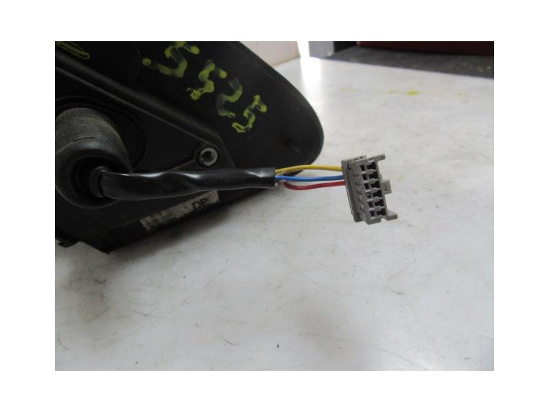 Recambio de retrovisor izq : nissan almera : 2.2 d (110,13cv) [2000] para nissan almera 2.2 d referencia OEM IAM BLANCOELECTRICO