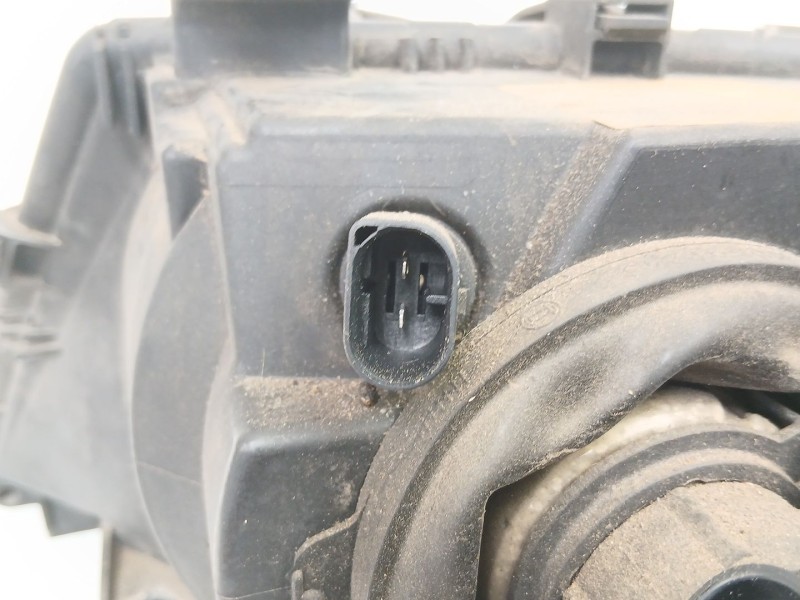 Recambio de faro derecho para bmw 3 (e46) 320 d referencia OEM IAM 6910968 0301177272 