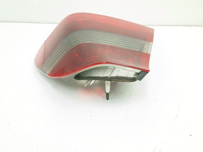 Recambio de piloto trasero derecho para bmw 3 (e46) 320 d referencia OEM IAM 6910532  