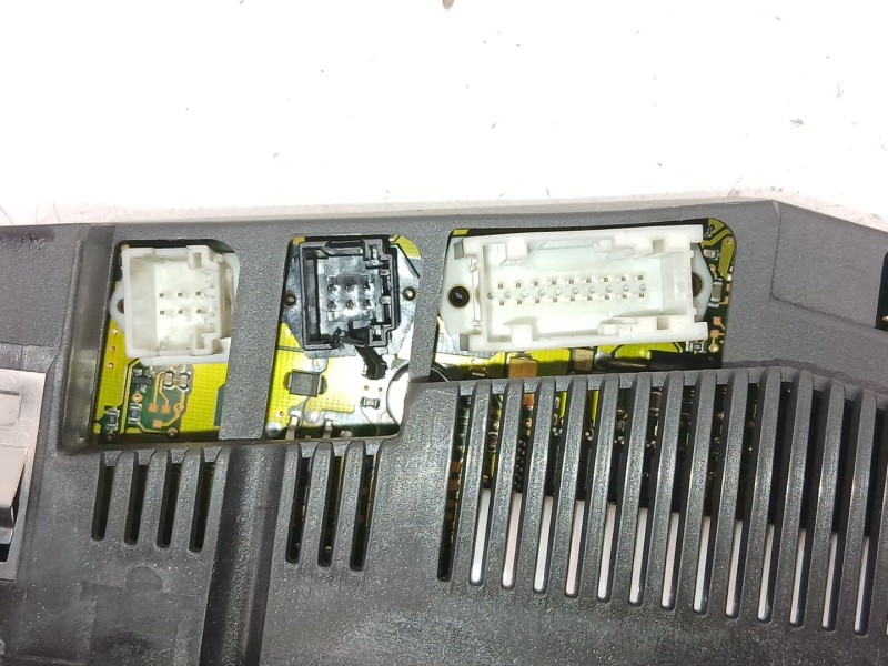 Recambio de mandos calefaccion aire para bmw 3 (e46) 320 d referencia OEM IAM 64116916882 5HB00773820 