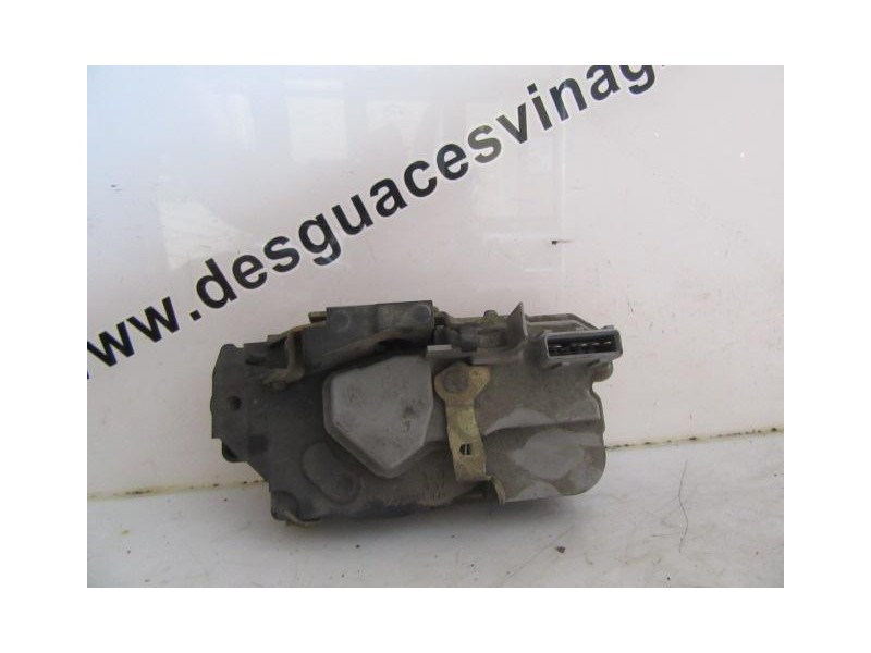 Recambio de cerradura pta. tras. izq. : peugeot 206 : 1.4 g (74,78cv) [2001] para peugeot 206 1.4 g referencia OEM IAM   