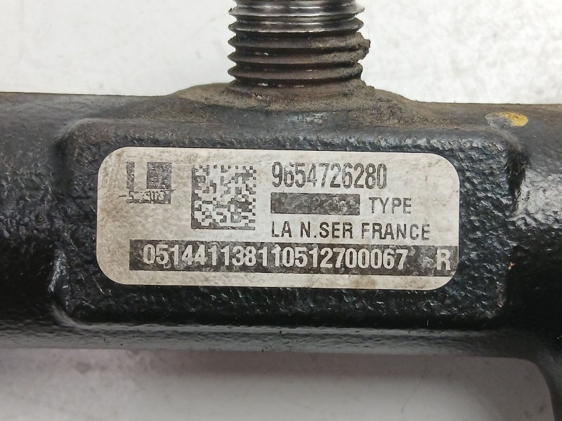 Recambio de rampa inyectora para volvo s40 ii (544) 2.0 d referencia OEM IAM 9654726280  
