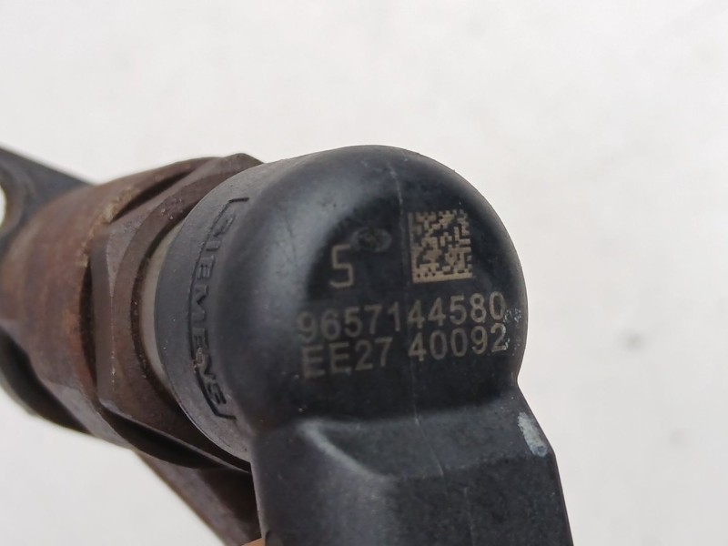 Recambio de inyectores juego para volvo s40 ii (544) 2.0 d referencia OEM IAM 9657144580  