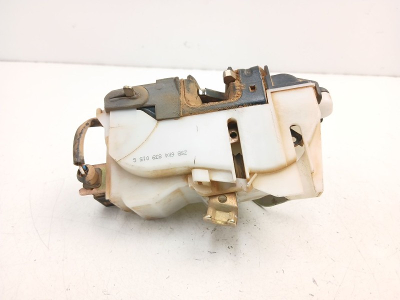 Recambio de cerradura puerta trasera izquierda para seat ibiza ii (6k1) 1.4 i referencia OEM IAM 6K4839015G  