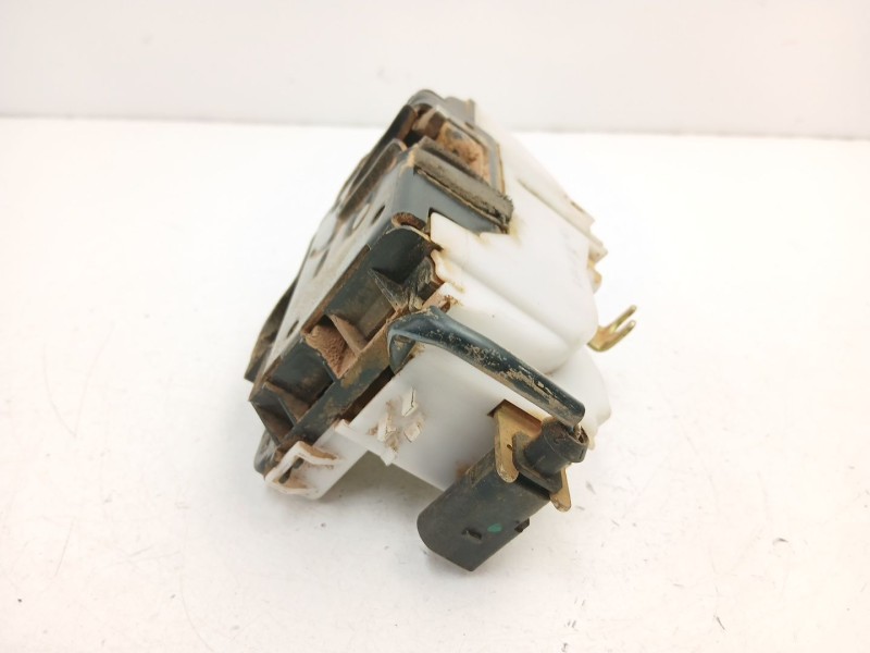 Recambio de cerradura puerta delantera izquierda para seat ibiza ii (6k1) 1.4 i referencia OEM IAM 6K4837015D  