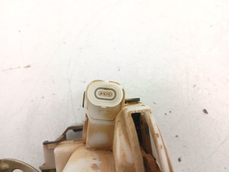 Recambio de cerradura puerta delantera derecha para seat ibiza ii (6k1) 1.4 i referencia OEM IAM 6K4837016D  