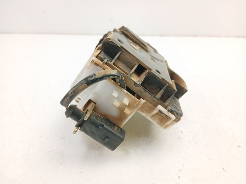 Recambio de cerradura puerta delantera derecha para seat ibiza ii (6k1) 1.4 i referencia OEM IAM 6K4837016D  
