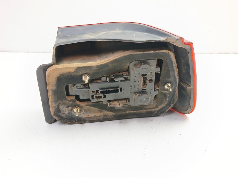 Recambio de piloto trasero izquierdo para seat ibiza ii (6k1) 1.4 i referencia OEM IAM 6K6945095J  6K6945111G