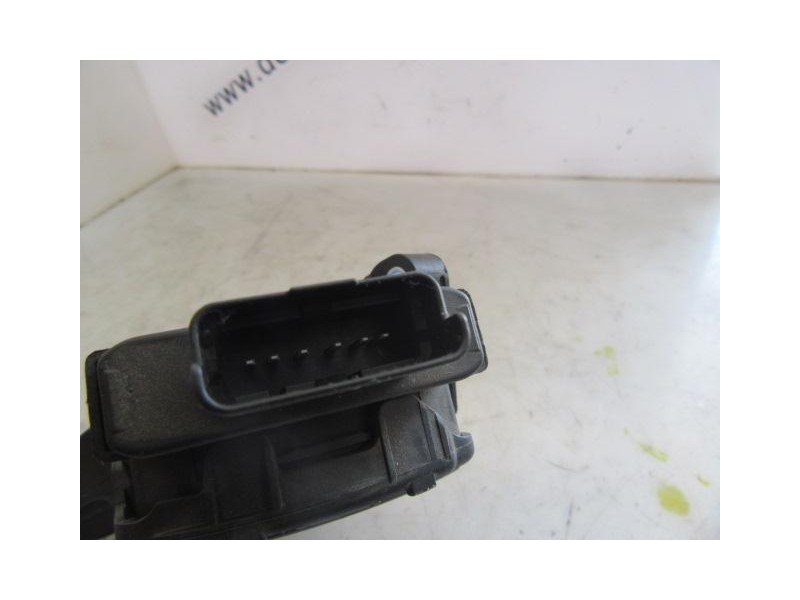 Recambio de potenciómetro aceleración : peugeot 207 : 1.4 hdi [2008] para peugeot 207 1.4 hdi referencia OEM IAM 9681844480-03  