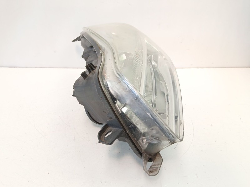 Recambio de faro izquierdo para opel insignia a (g09) 2.0 cdti (68) referencia OEM IAM 13226782  