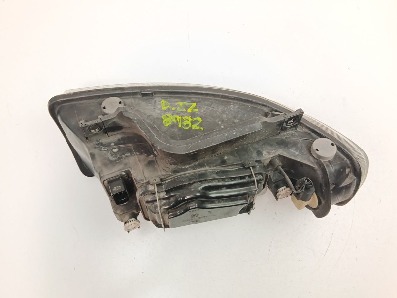 Recambio de faro izquierdo para seat toledo ii (1m2) 1.6 16v referencia OEM IAM 1M1941015  