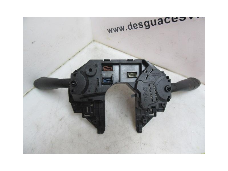 Recambio de mando luces y limpias : citroen c 4 : 1.6 g (108,77cv) [2005] para citroen c 4 1.6 g referencia OEM IAM 345657356  