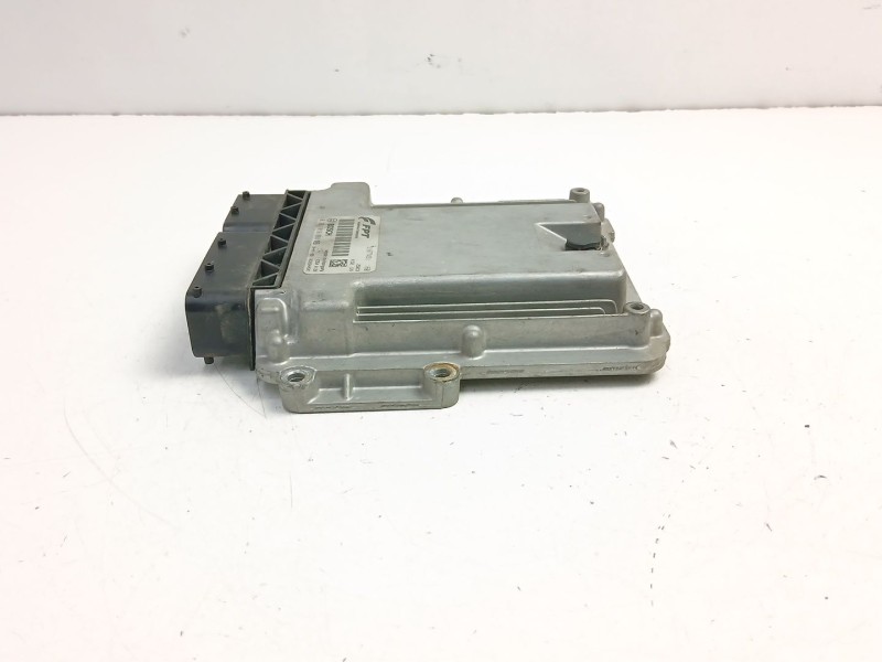 Recambio de centralita para fiat ducato furgoneta (250_) 160 multijet 3,0 d referencia OEM IAM 51877451 0281016888 