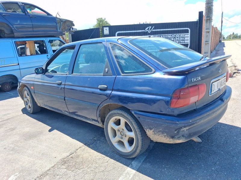 ford escort vi sedán (gal, afl) del año 1995