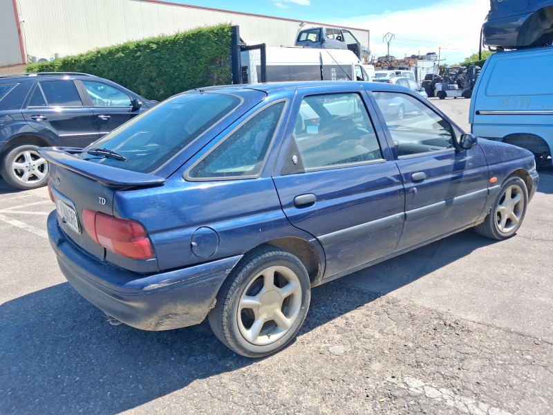 ford escort vi sedán (gal, afl) del año 1995