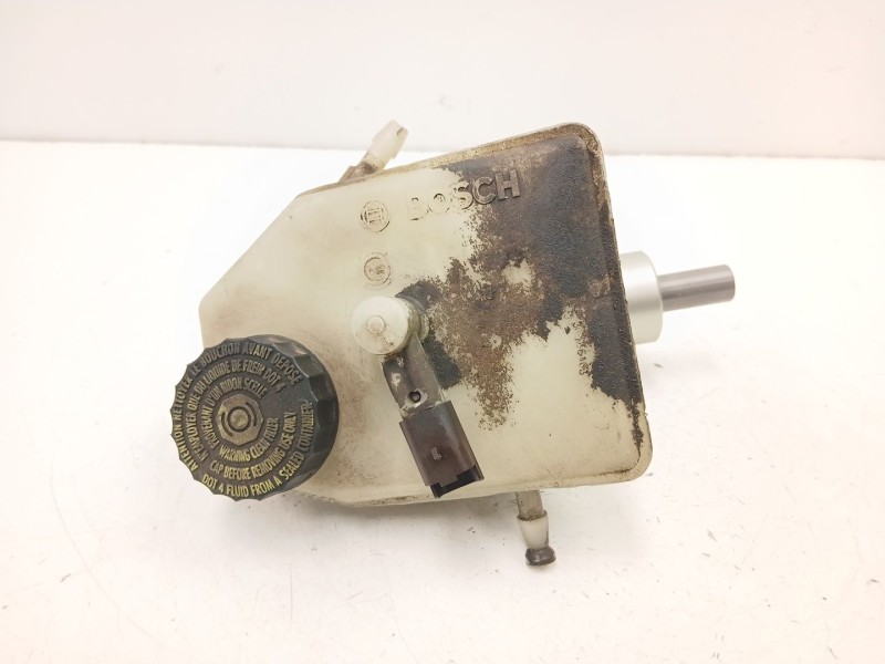 Recambio de bomba de freno para peugeot 406 (8b) 2.0 hdi 110 referencia OEM IAM 4601J8  