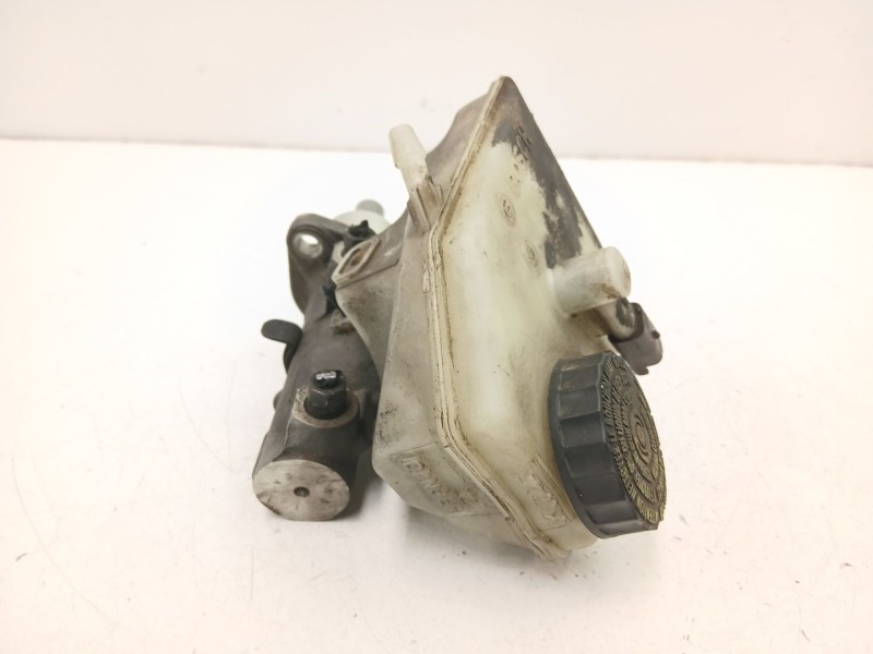 Recambio de bomba de freno para peugeot 406 (8b) 2.0 hdi 110 referencia OEM IAM 4601J8  