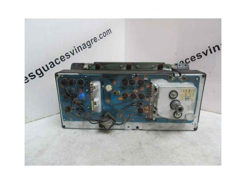 Recambio de cuadro instrumentos : lancia y10 : 1.1 g (55,74cv [1992] para lancia y10 1.1 g (55,74cv referencia OEM IAM   