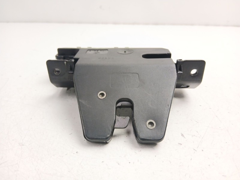 Recambio de cerradura maletero porton para bmw 3 (e46) 320 d referencia OEM IAM 8196401  