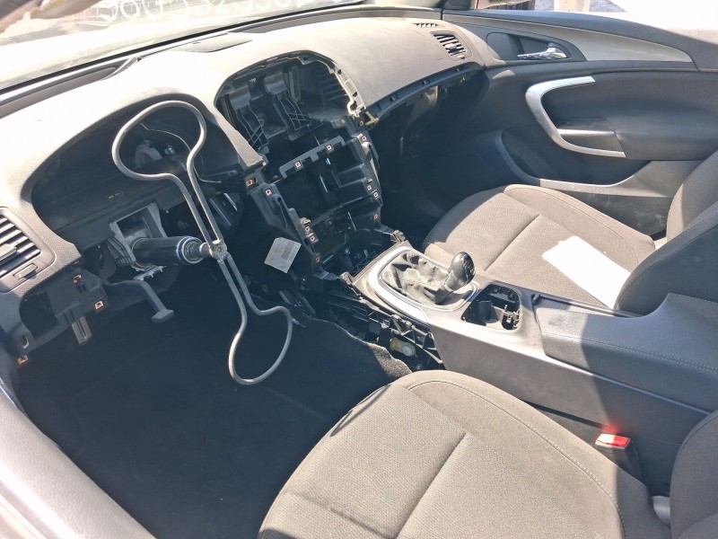 opel insignia a sedán (g09) del año 2008