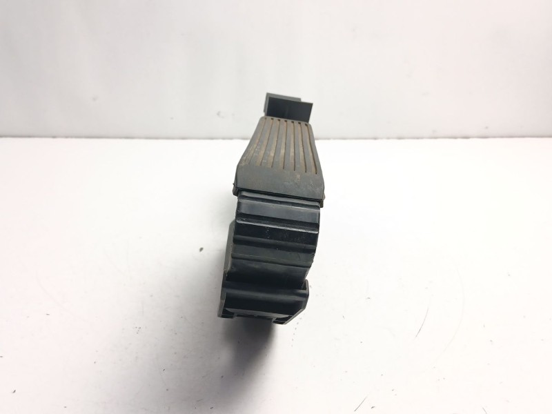 Recambio de potenciometro aceleracion para mercedes-benz clase c (w203) c 220 cdi (203.006) referencia OEM IAM A2113000404  