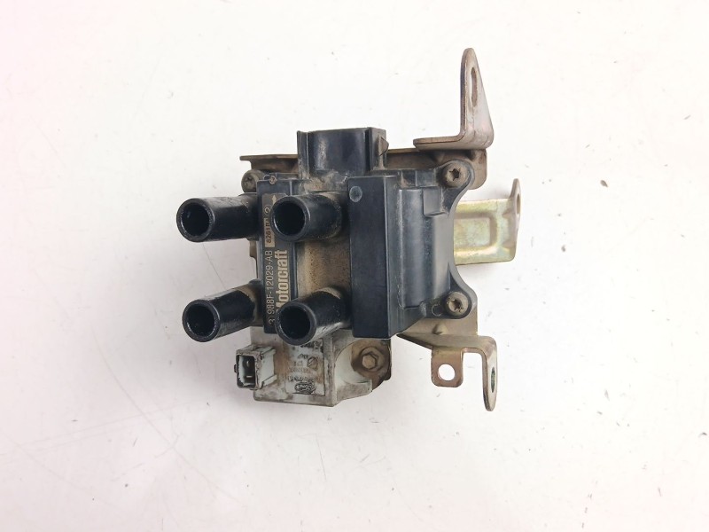 Recambio de bobina para ford mondeo ii turnier (bnp) 2.0 i referencia OEM IAM 988F12029AB  
