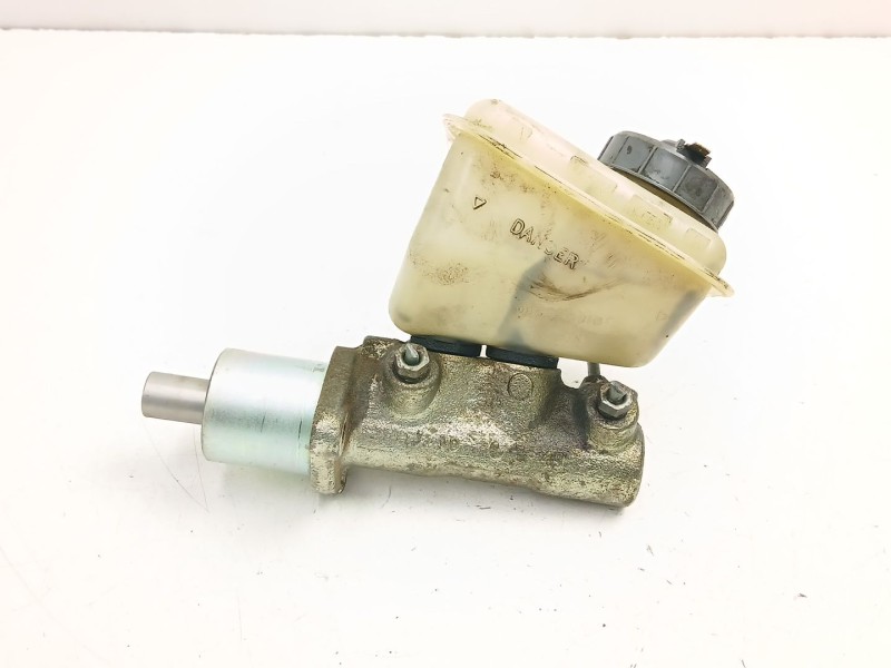 Recambio de bomba de freno para peugeot 205 plus 1.4 g referencia OEM IAM 4601H8  