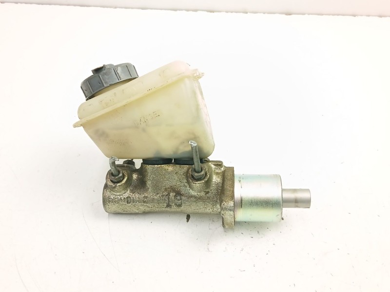 Recambio de bomba de freno para peugeot 205 plus 1.4 g referencia OEM IAM 4601H8  
