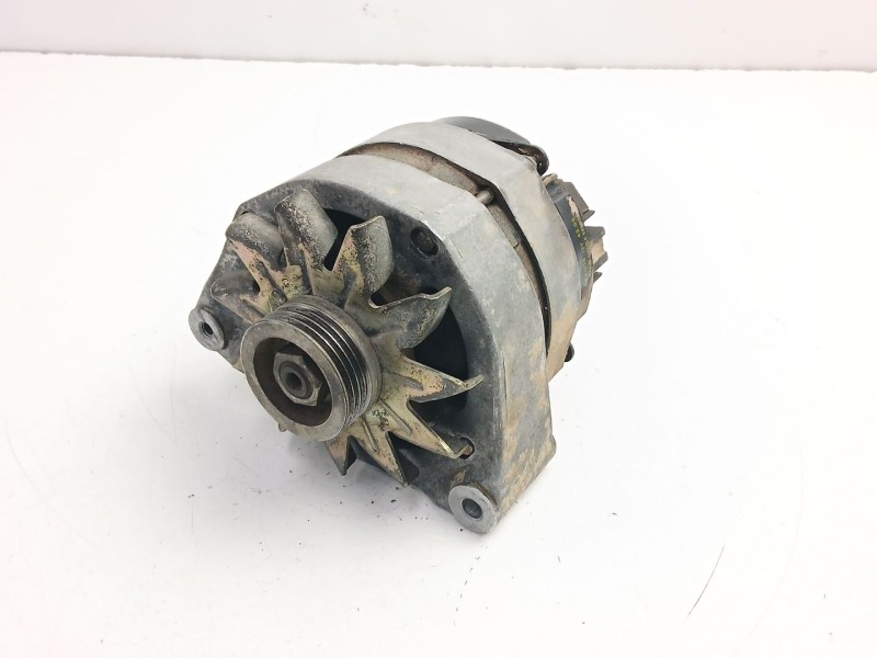 Recambio de alternador para peugeot 205 plus 1.4 g referencia OEM IAM 5705K4 A14N123 