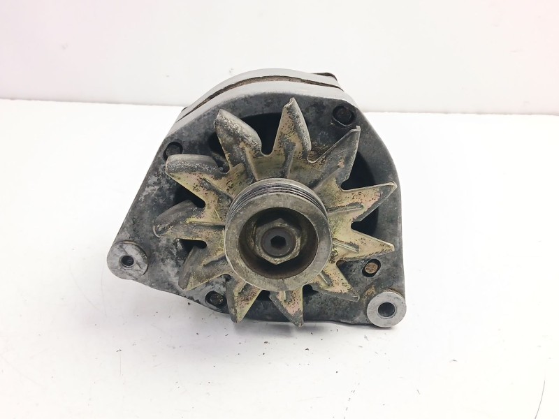 Recambio de alternador para peugeot 205 plus 1.4 g referencia OEM IAM 5705K4 A14N123 